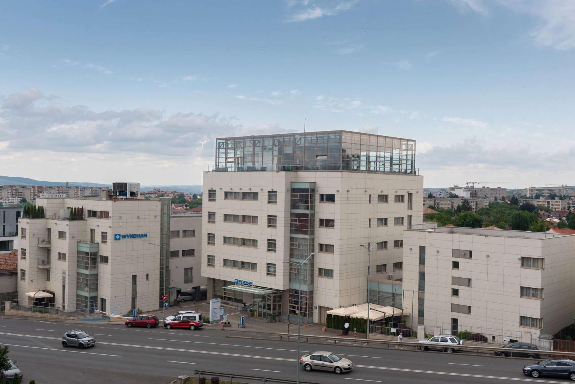 Wyndham Cluj Hotel Exterior foto